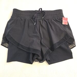 NWT SPANX Ladies 2 In 1 Booty Boost Athletic Shorts